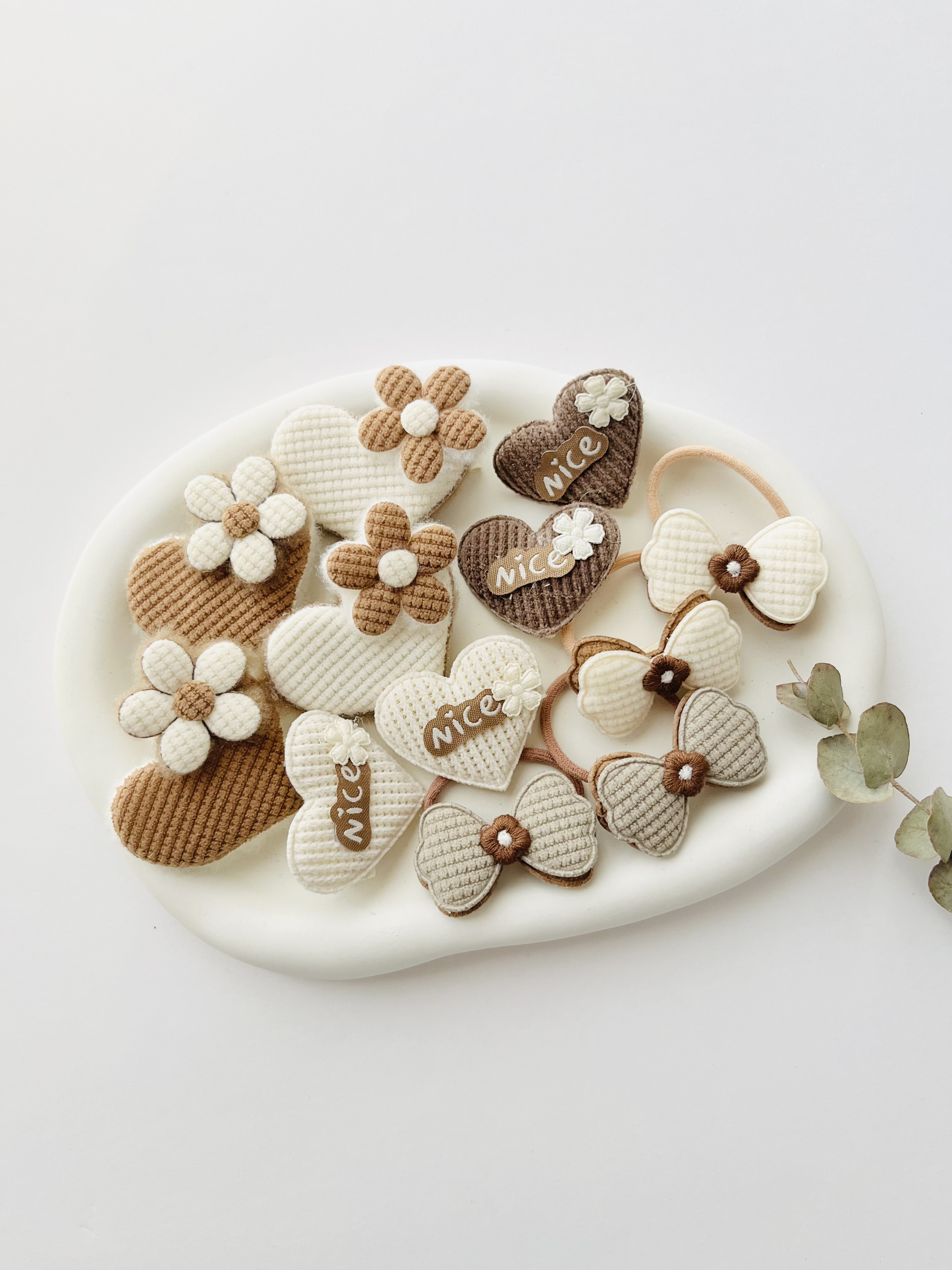 کش و گیره قلب و‌پاپیون